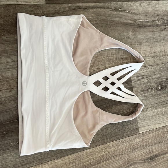 Lululemon sports bra - Picture 2 of 3